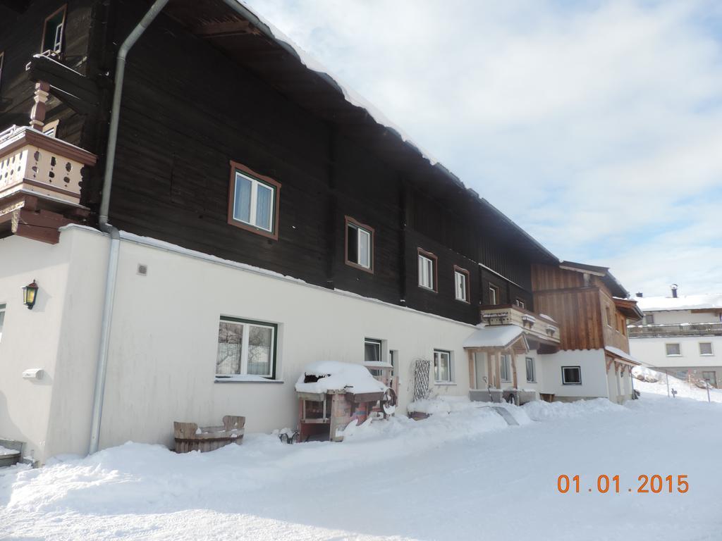 Pfindlhof Bed & Breakfast Леоганг Екстериор снимка