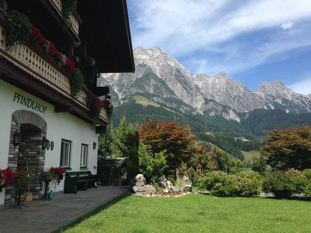 Pfindlhof Bed & Breakfast Леоганг Екстериор снимка