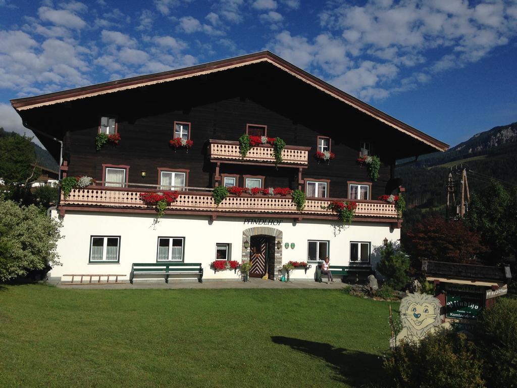 Pfindlhof Bed & Breakfast Леоганг Екстериор снимка