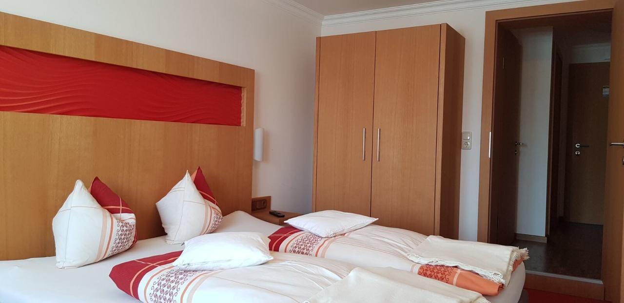 Pfindlhof Bed & Breakfast Леоганг Екстериор снимка