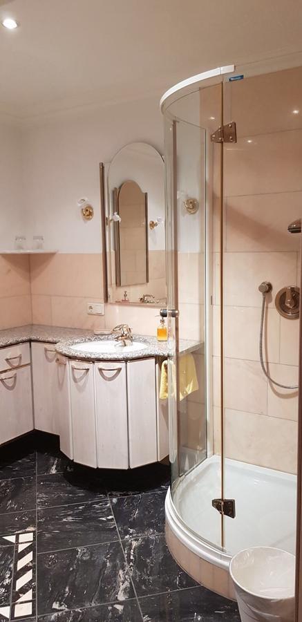 Pfindlhof Bed & Breakfast Леоганг Екстериор снимка