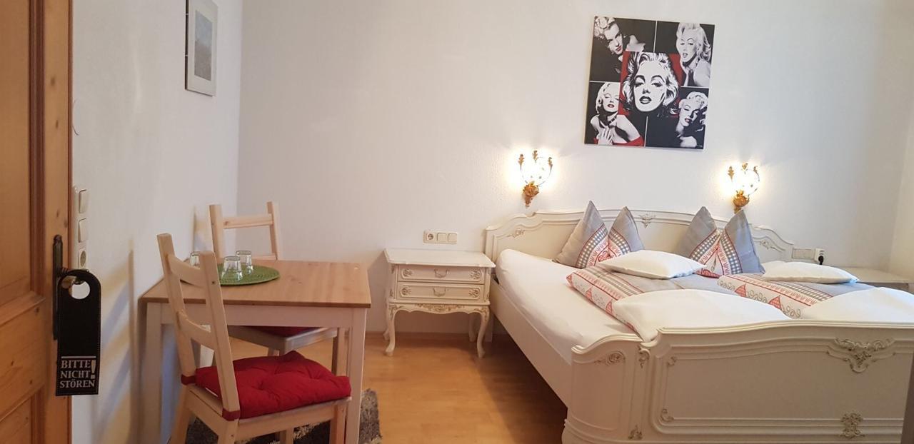 Pfindlhof Bed & Breakfast Леоганг Екстериор снимка