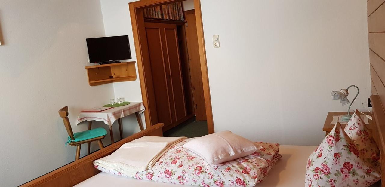 Pfindlhof Bed & Breakfast Леоганг Екстериор снимка