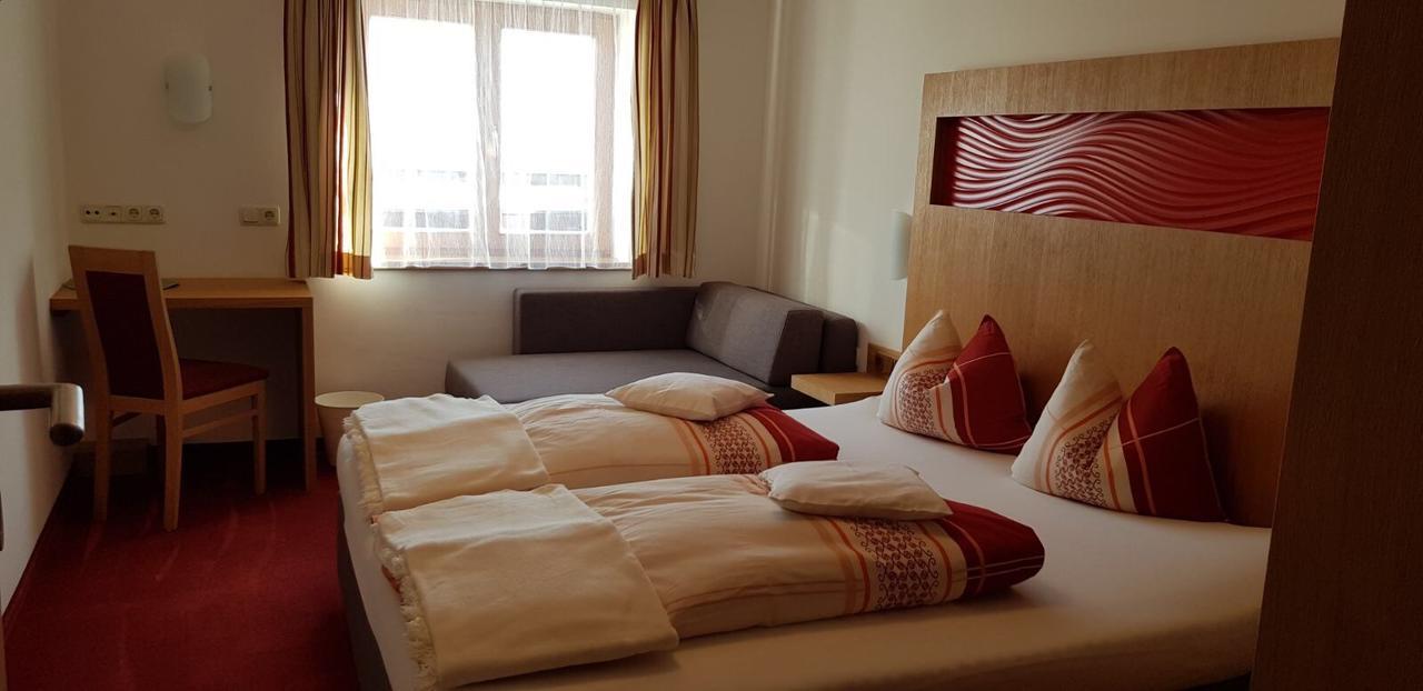 Pfindlhof Bed & Breakfast Леоганг Екстериор снимка