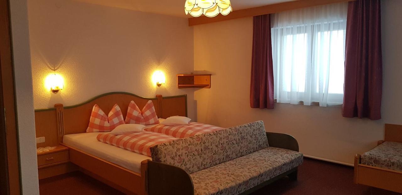 Pfindlhof Bed & Breakfast Леоганг Екстериор снимка