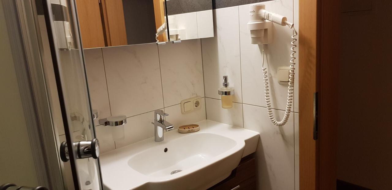 Pfindlhof Bed & Breakfast Леоганг Екстериор снимка