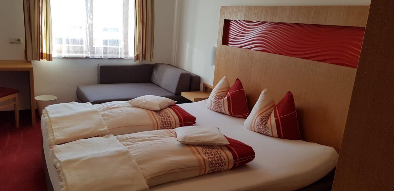 Pfindlhof Bed & Breakfast Леоганг Екстериор снимка