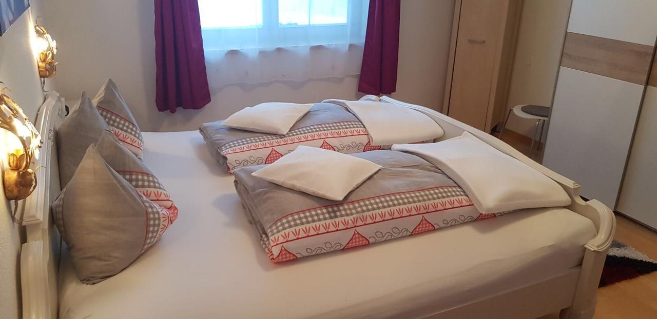 Pfindlhof Bed & Breakfast Леоганг Екстериор снимка
