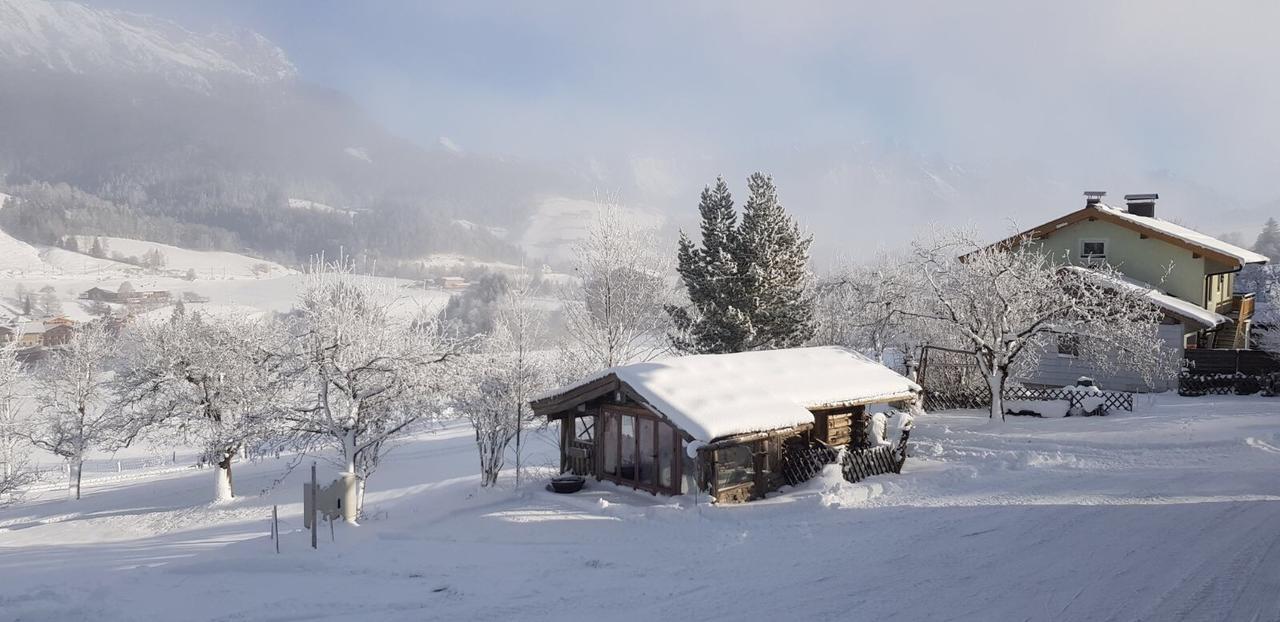 Pfindlhof Bed & Breakfast Леоганг Екстериор снимка